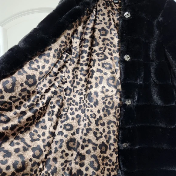 LAUNDRY BY SHELLI SEGAL FAUX FUR BLACK COAT With HOOD SIZE XS - Picture 8 of 8